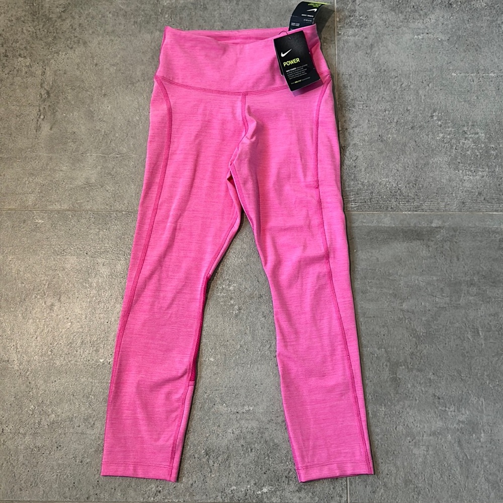 Nike Dri Fit leggings with back pocket